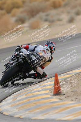 media/Dec-17-2022-SoCal Trackdays (Sat) [[224abd9271]]/Turn 10 Backside (120pm)/